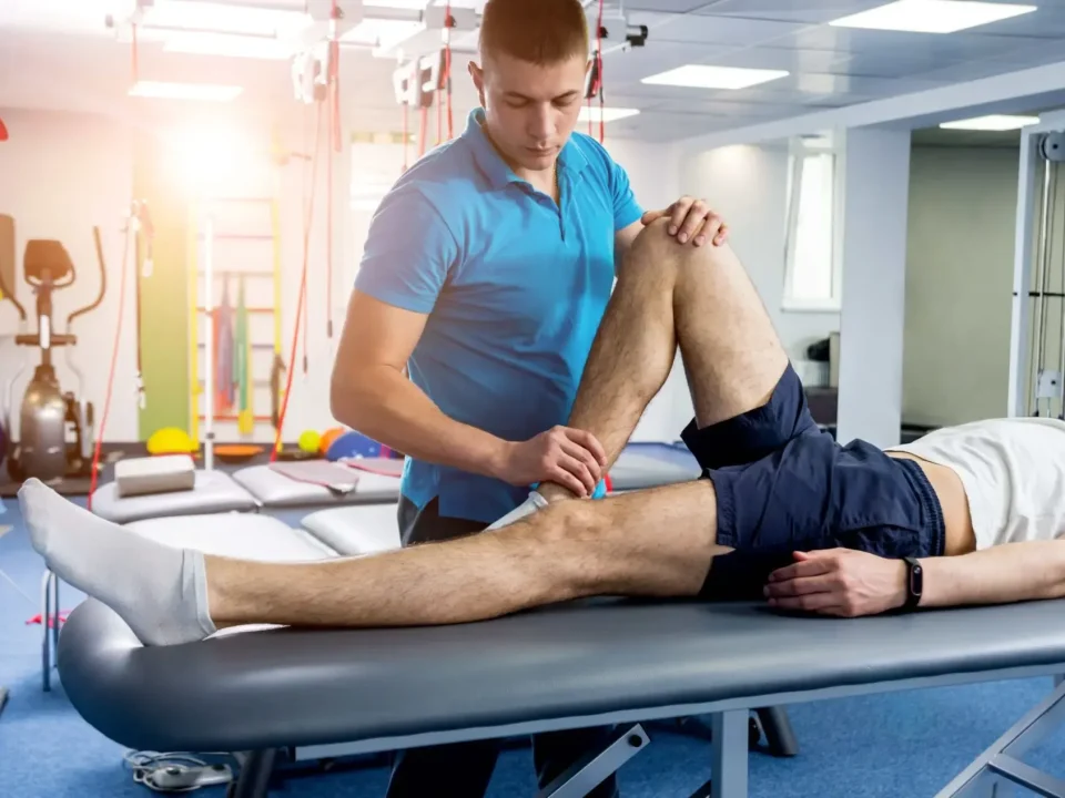 فیزیوتراپی بعد از جراحی رباط صلیبی زانو