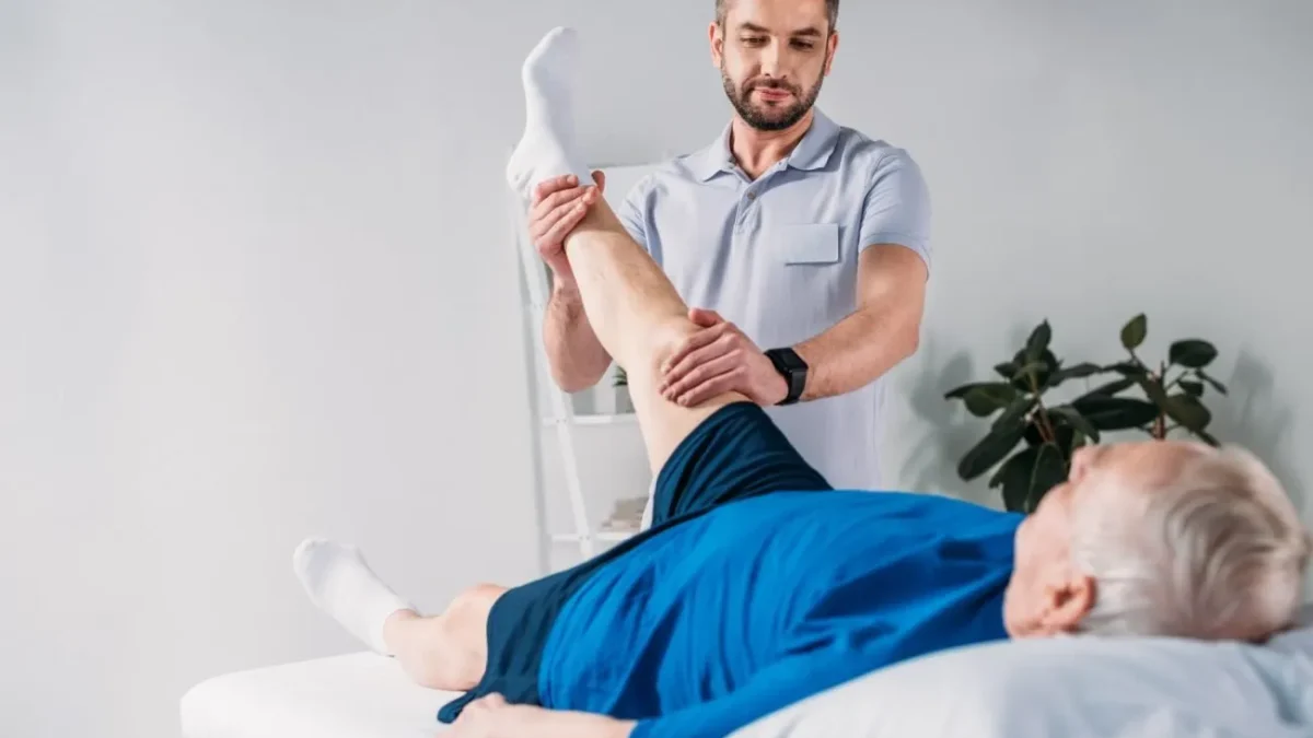 فیزیوتراپی سکته مغزی در منزل ساری